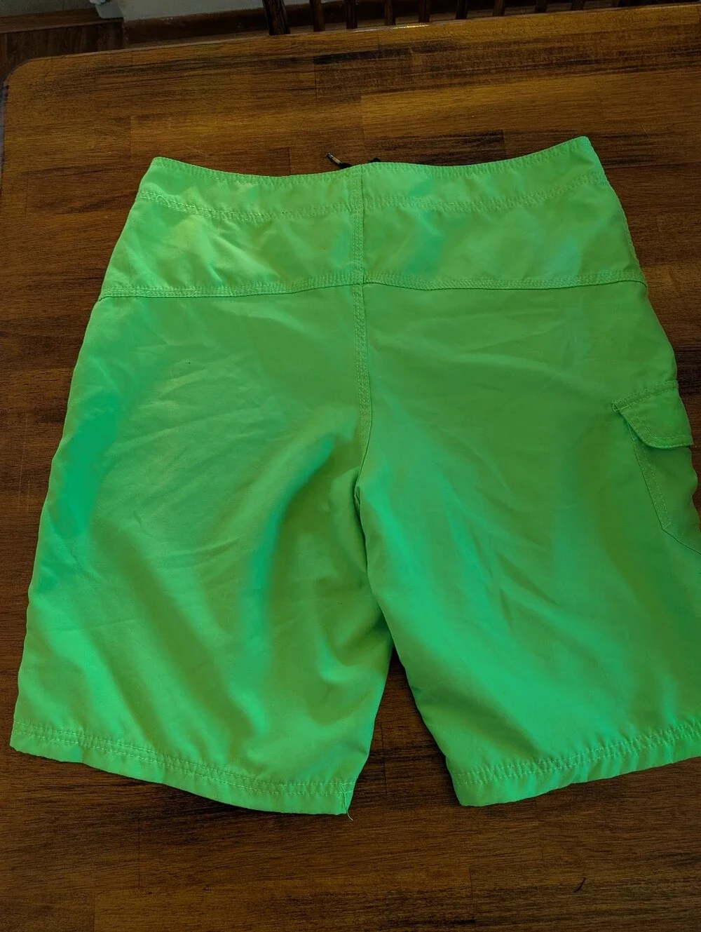 Hurley Neon Green Men’s Boardshorts with Black Accents Unlined Size 34